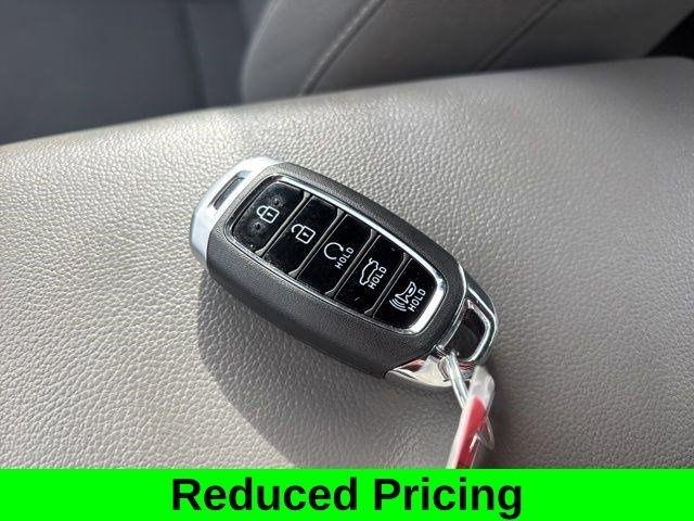 Hyundai Elantra SEL 2023