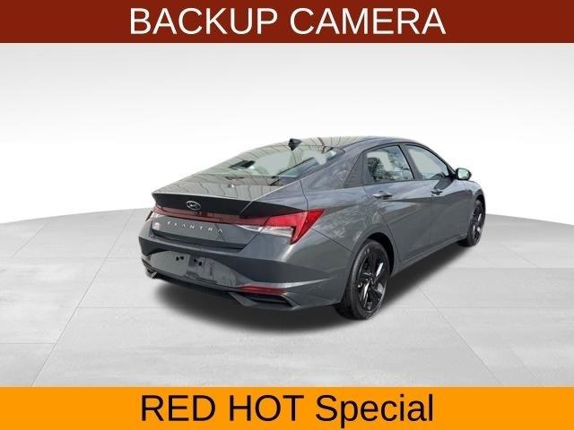 Hyundai Elantra SEL 2023