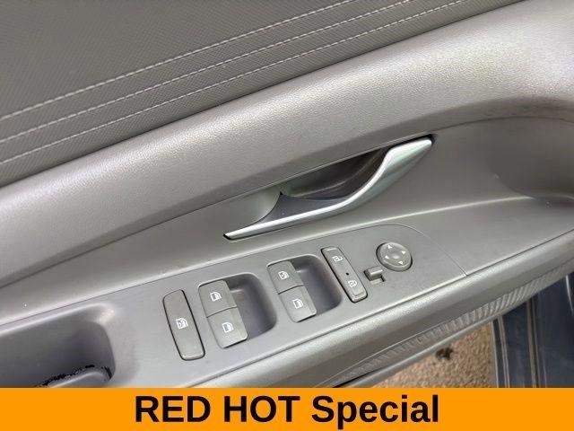 Hyundai Elantra SEL 2023