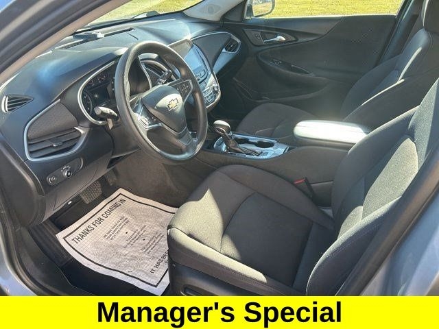 Chevrolet Malibu  2023