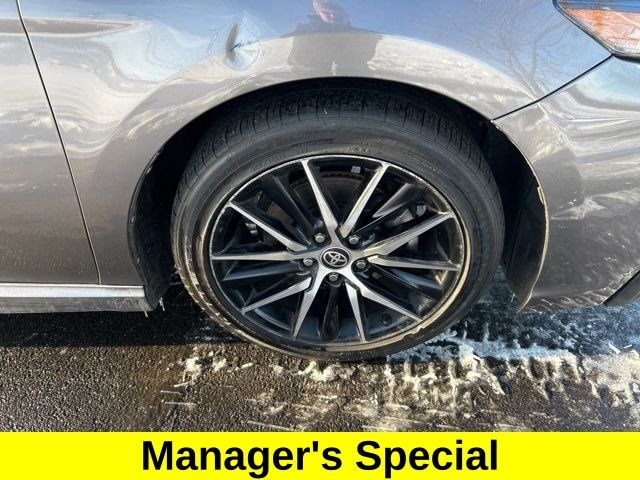 Toyota Camry SE 2022