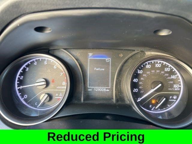 Toyota Camry SE 2022