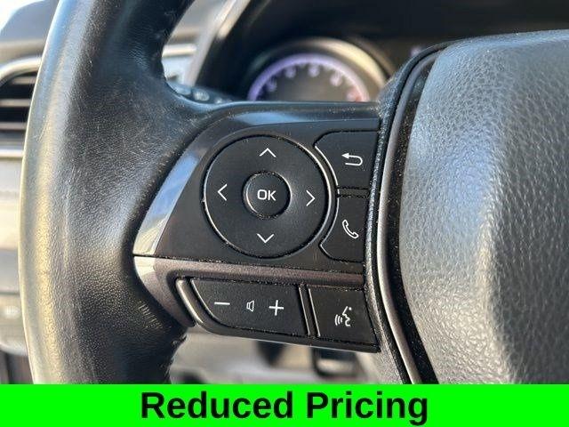 Toyota Camry SE 2022