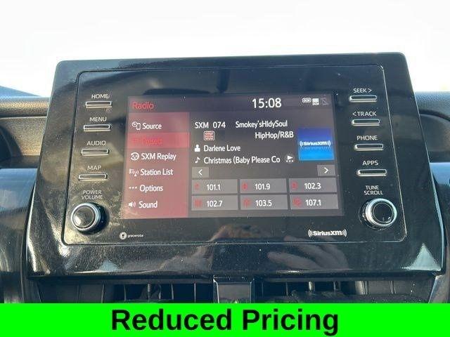 Toyota Camry SE 2022