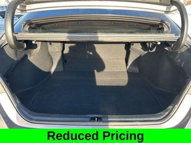 Toyota Camry SE 2022