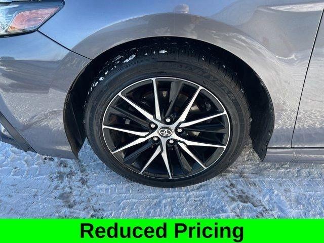 Toyota Camry SE 2022