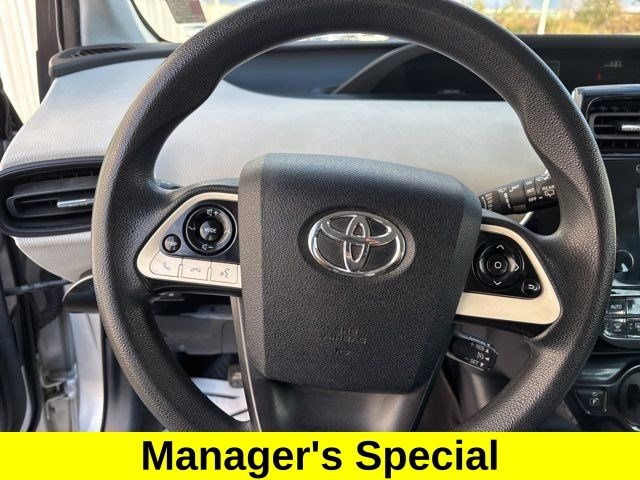 Toyota Prius Two 2016