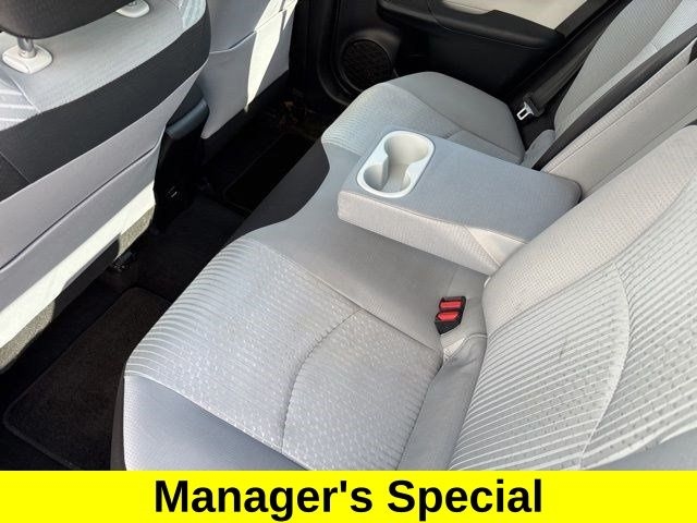 Toyota Prius Two 2016