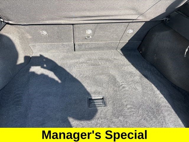 Toyota Prius Two 2016