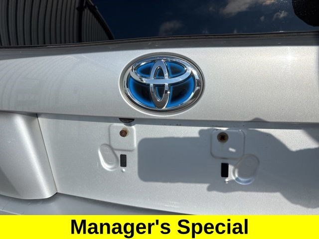 Toyota Prius Two 2016