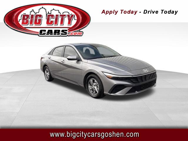 2025 Hyundai Elantra SE