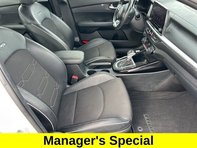 Kia Forte GT-Line 2023