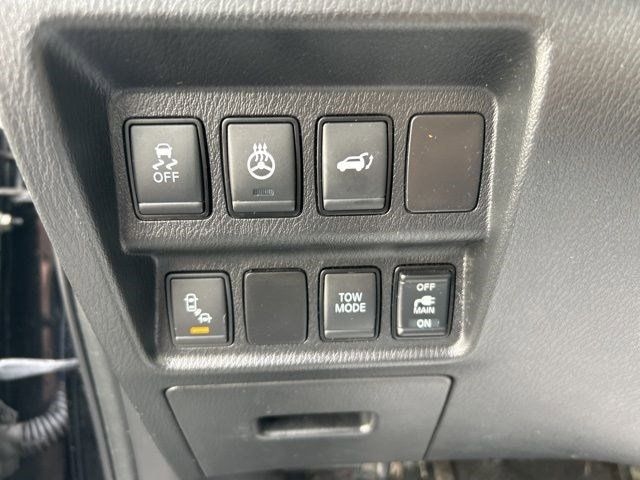 Nissan Pathfinder SL 4WD 2020