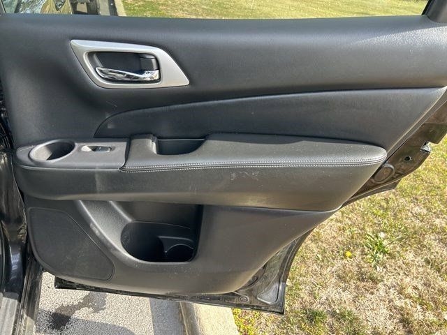 Nissan Pathfinder SL 4WD 2020