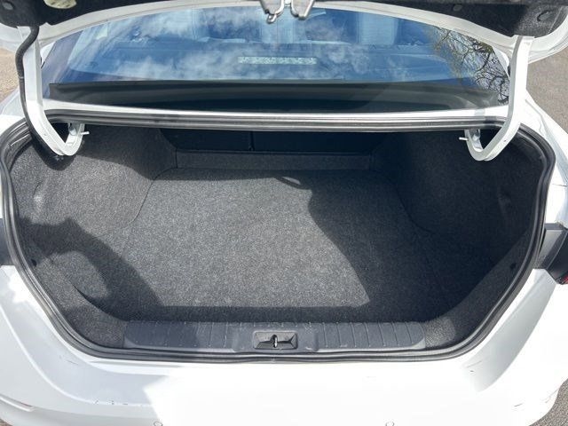 Nissan Sentra S 2024