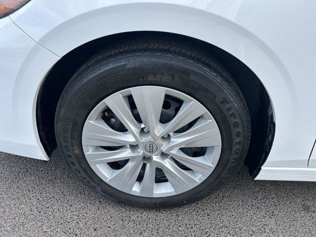 Nissan Sentra S 2024