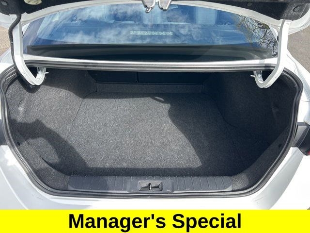 Nissan Sentra S 2024