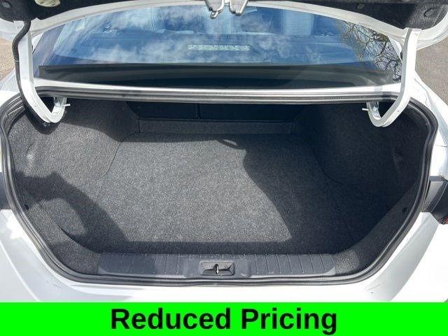 Nissan Sentra S 2024