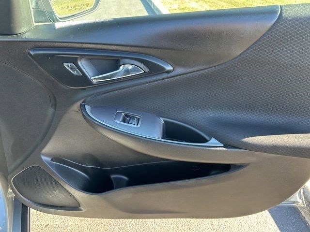 Chevrolet Malibu  2023