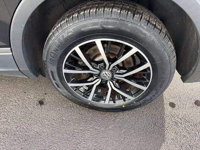 Volkswagen Tiguan  2021