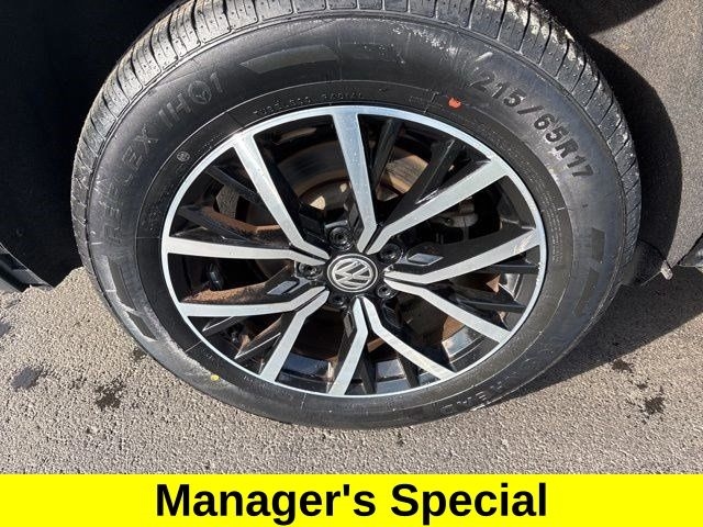 Volkswagen Tiguan  2021