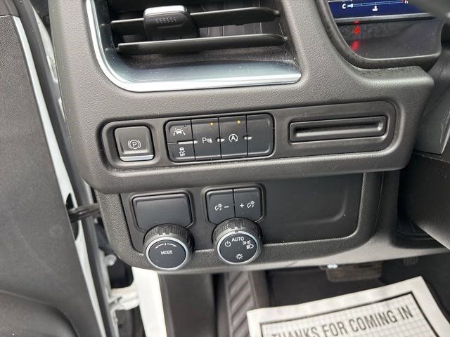 Chevrolet Suburban Premier 2023