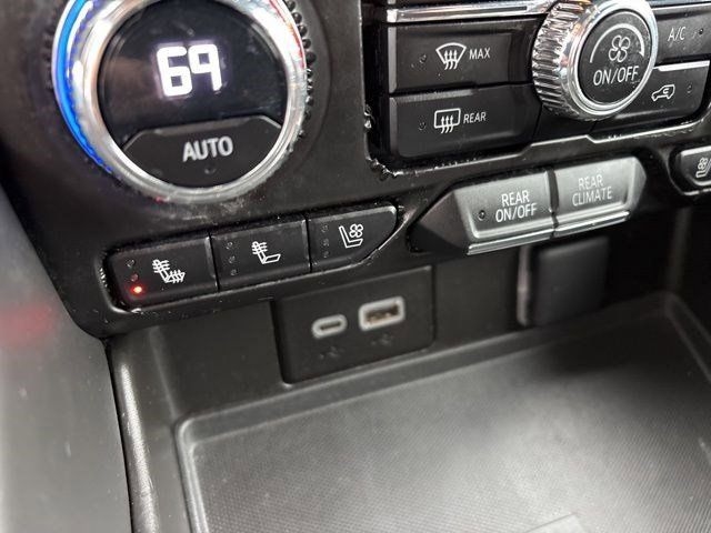 Chevrolet Suburban Premier 2023