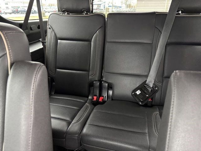 Chevrolet Suburban Premier 2023