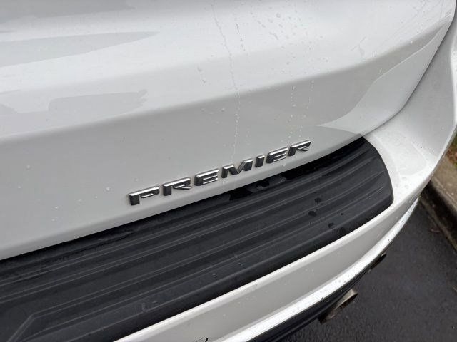 Chevrolet Suburban Premier 2023