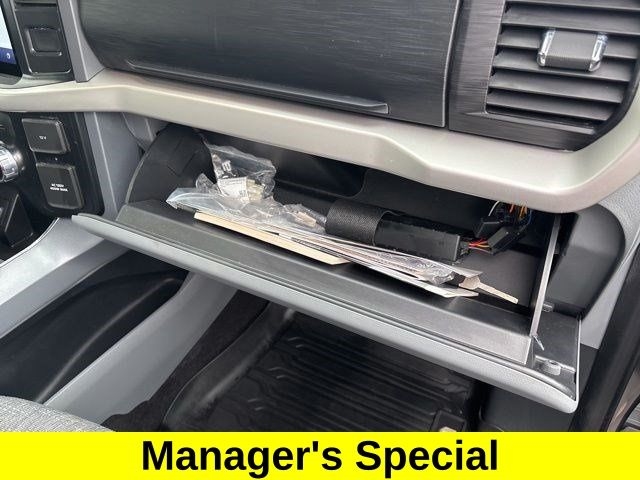 Ford F-150 XLT SuperCrew 4WD 2023