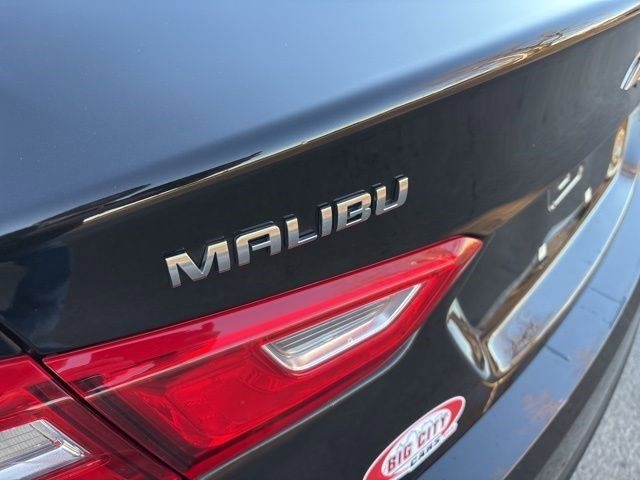 Chevrolet Malibu  2023