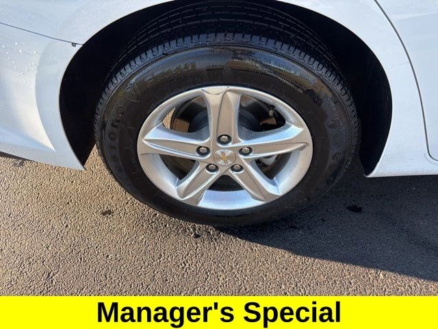 Chevrolet Malibu  2023