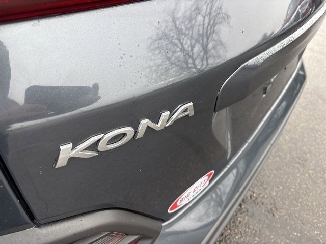 Hyundai Kona SE 2021