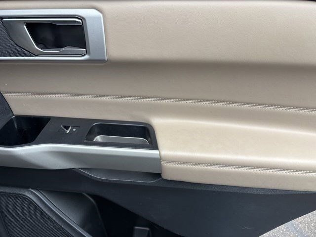 Ford Explorer XLT 4WD 2022