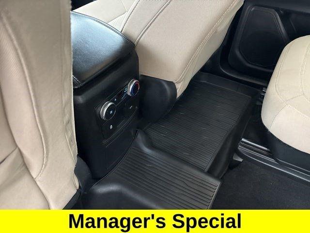 Ford Explorer XLT 4WD 2022