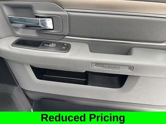 RAM 1500 SLT Crew Cab 4WD 2017