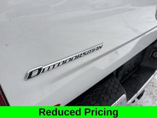 RAM 1500 SLT Crew Cab 4WD 2017