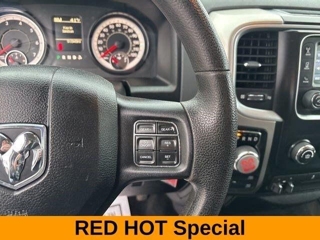 RAM 1500 SLT Crew Cab 4WD 2017