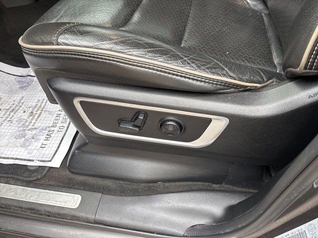 RAM 1500 Laramie Crew Cab 4WD 2020