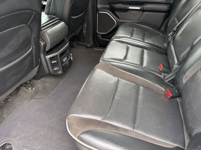 RAM 1500 Laramie Crew Cab 4WD 2020