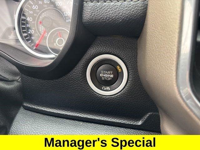 RAM 1500 Laramie Crew Cab 4WD 2020