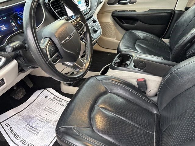 Chrysler Pacifica Hybrid Touring L 2022