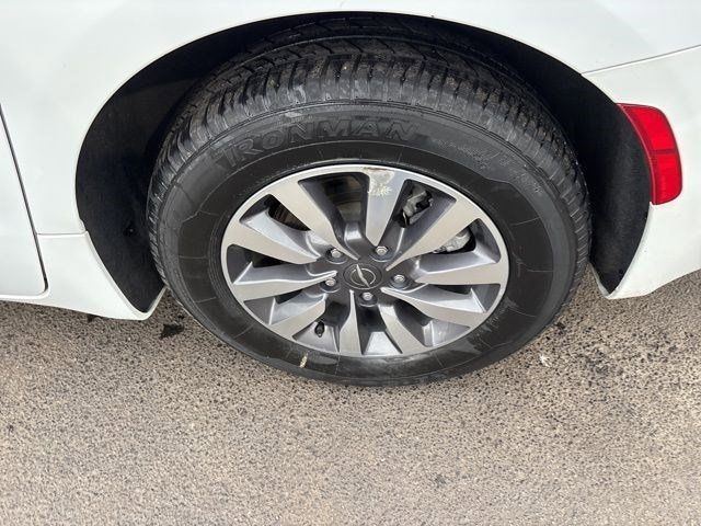 Chrysler Pacifica Hybrid Touring L 2022