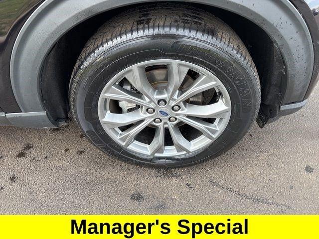 Ford Explorer XLT 2022