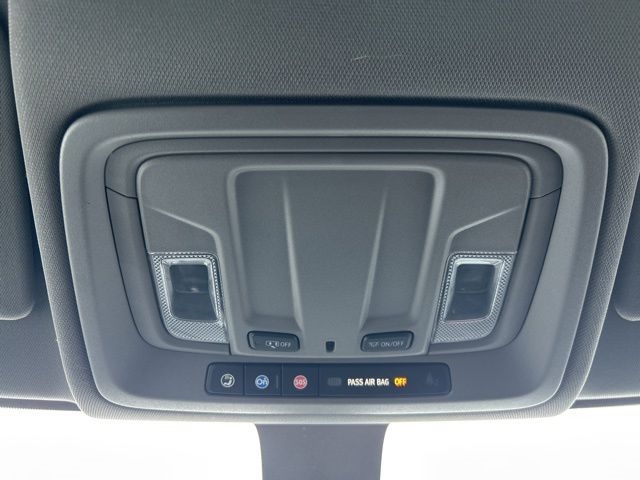 Chevrolet Silverado 1500 Custom Crew Cab 4WD 2020