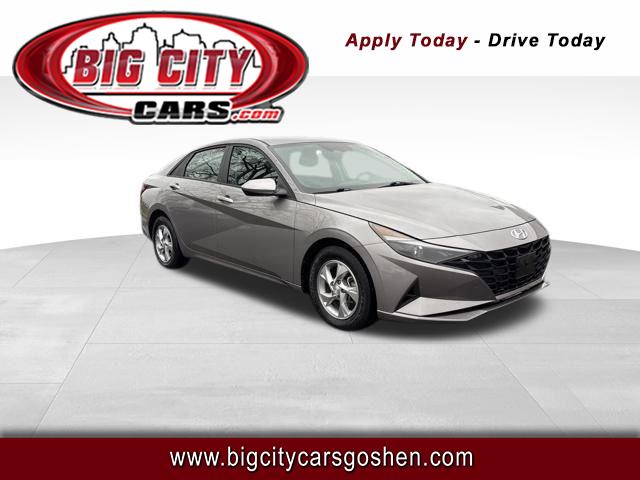 2023 Hyundai Elantra SE