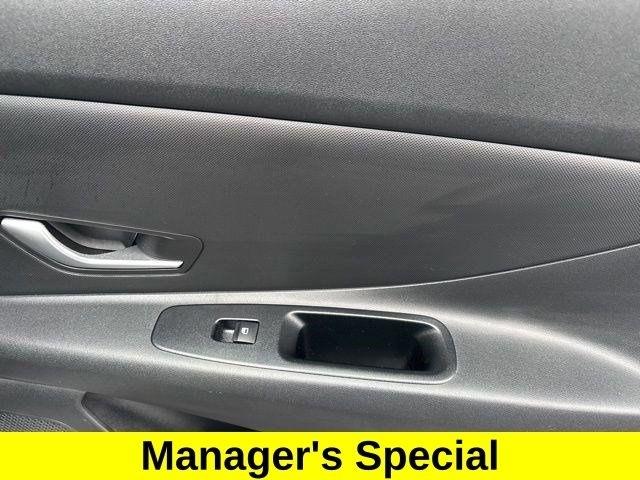 Hyundai Elantra SE 2023