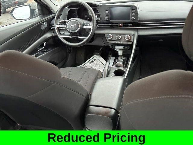 Hyundai Elantra SE 2023