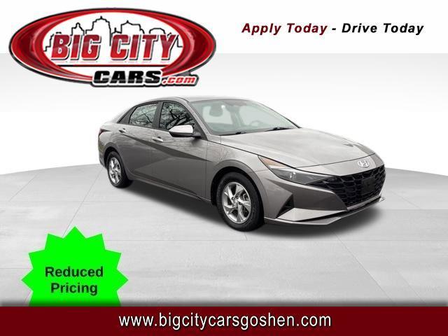 2023 Hyundai Elantra SE