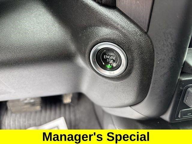 GMC Sierra 1500 AT4 Crew Cab 4WD 2020